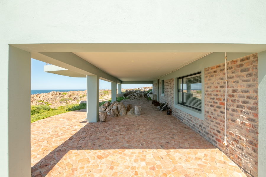 4 Bedroom Property for Sale in Sunny Seas Estate Western Cape